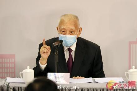 董建华称一国两制是名副其实的香港共识！他说香港三大危机要克服！