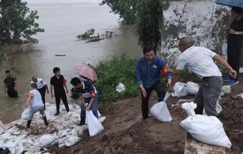 南昌新建致信在外青壮年返乡抗洪 江西又一地喊话在外青年返乡抗洪