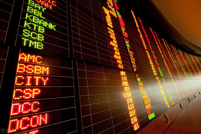 油价调整消息，今天8月4日，各地加油站最新92号、95号汽油售价