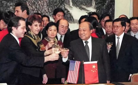1999年发生的30件大事,已过去了20年!几十张照片见证过去20年