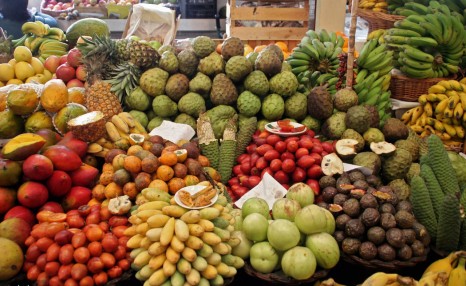 热带水果营养丰富，但含糖量高，摄入量需控制