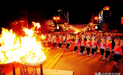 火把节是一个什么样的节日？是哪个民族的节日？在什么时间举行