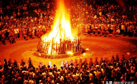 火把节是一个什么样的节日？是哪个民族的节日？在什么时间举行