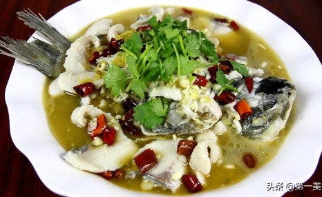 厨师长教你酸菜鱼的正确做法,汤汁鲜美,鱼肉软嫩滑爽,真好吃