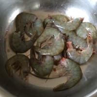 香酥脆皮炸虾的做法步骤