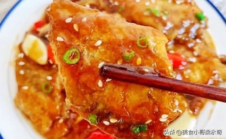 这才是红烧带鱼的标准做法,鲜嫩美味还不腥,大人孩子都爱吃!