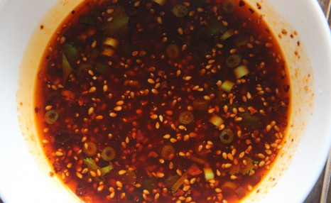 用心制作的海鲜麻辣拌,调料汁试验多次,巨好吃,里面还有海参哦