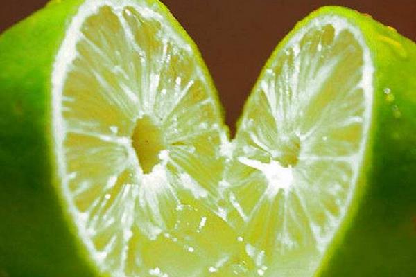 青柠檬的功效与作用及禁忌 青柠檬能降血糖吗