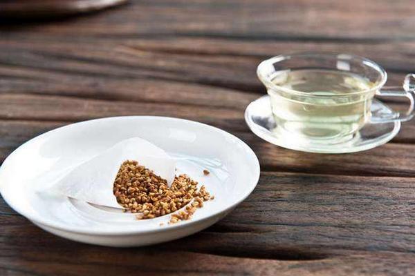 荞麦茶的功效与作用及禁忌 荞麦茶可以天天喝吗