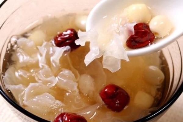 白木耳红枣汤功效与作用 白木耳红枣汤做法
