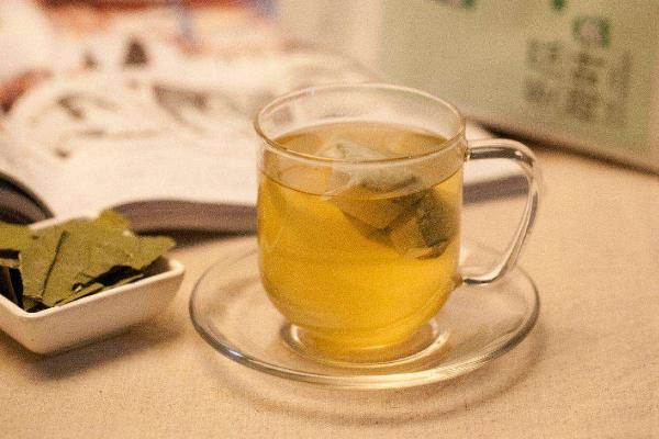 荷叶茶的制作方法 荷叶茶什么时候喝最好