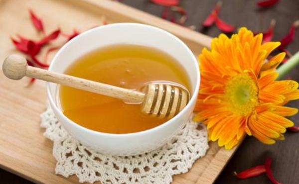 油菜花蜂蜜的作用与功效及禁忌 油菜花蜂蜜市场价格多少钱一斤