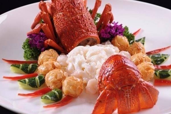 澳洲大龙虾市场价格多少钱一只 澳洲龙虾的营养价值