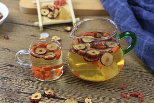 红枣枸杞泡水喝的功效与作用 红枣枸杞茶怎么做