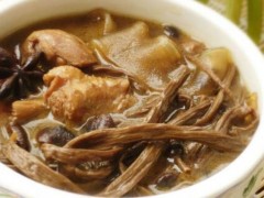 茶树菇炖鸡的做法,茶树菇土鸡汤做法