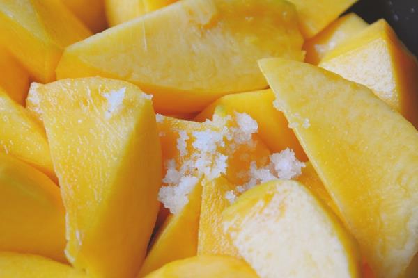 黄桃市场价格多少钱一斤 黄桃的营养价值