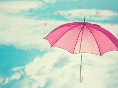 梦见雨伞是什么意思,女人梦到别人送自己一把伞有什么预兆
