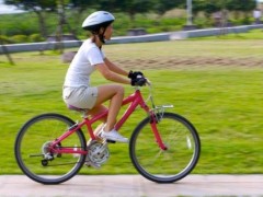 梦见骑自行车是什么意思,女人梦到骑单车回家有什么预兆