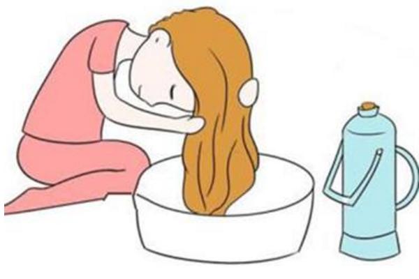 梦见洗头发是什么意思 女人梦到自己给自己洗头有什么预兆