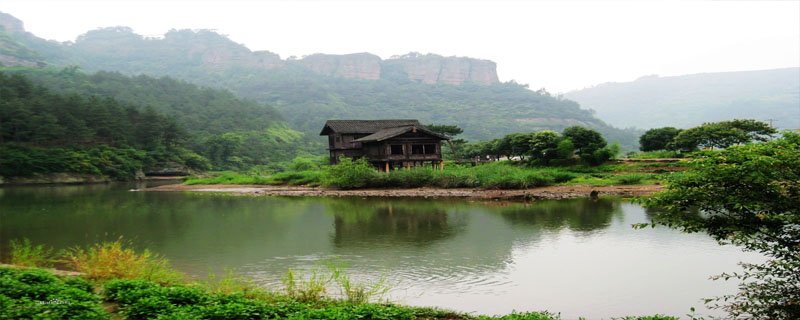 浙江新昌县山区<a href=https://www.dadasou.com/ny/yangzhi/ target=_blank class=infotextkey>养殖</a>林蛙的优势自然条件