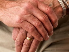 2019年起,农村65岁以上的老人能多发养老金吗？