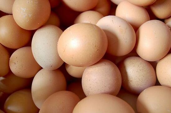 “火箭蛋”卷土重来！部分地方鸡蛋价格高达6元一斤,啥时候下降？