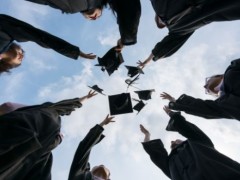 2019年834万大学生迎毕业季:多地放宽落户门槛"抢人"!