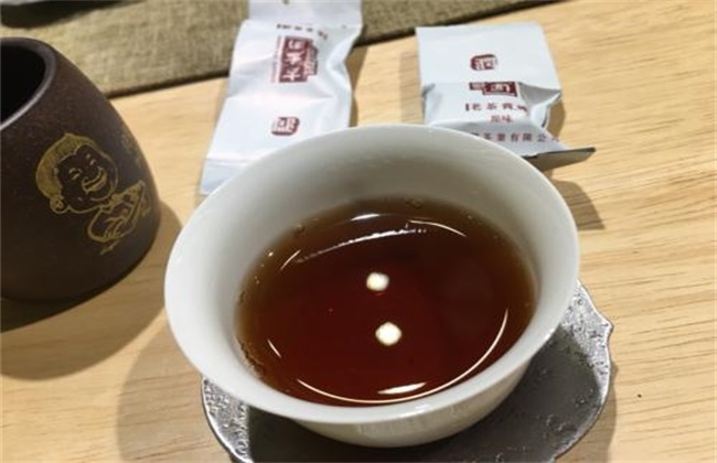 泡茶膏