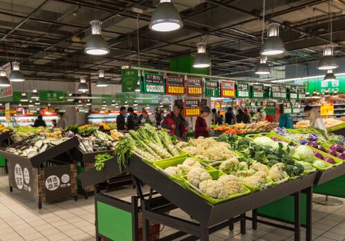 白菜跌出“白菜价”原因为何？未来蔬菜市场价格会上涨吗？