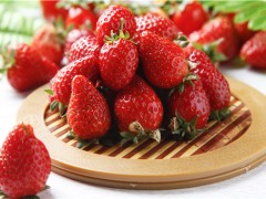 草莓近期价格为多少钱一斤？是什么季节的水果？