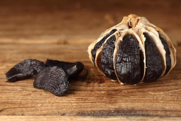 黑蒜的食用方法及用量，附功效作用及营养价值