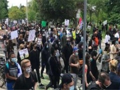 多伦多爆发反对种族主义游行示威！引发原因是什么？目前情况如何
