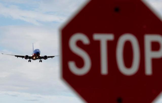 美国将暂停所有中国客运航班