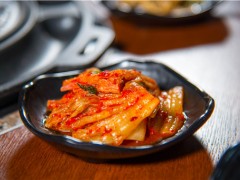 韩国大妈吐槽白菜比中国贵10倍 韩国白菜价格暴涨原因是什么