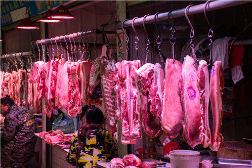 猪肉价格连涨19个月后首次转降