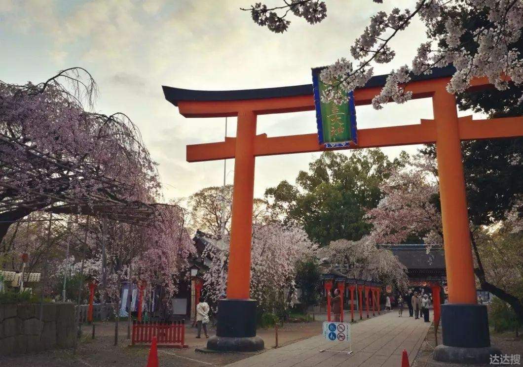 日本法政大学靖国神社图片