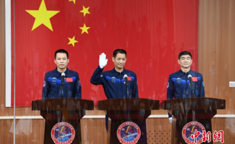 建空间站！刚刚，三名中国航天员奔赴太空