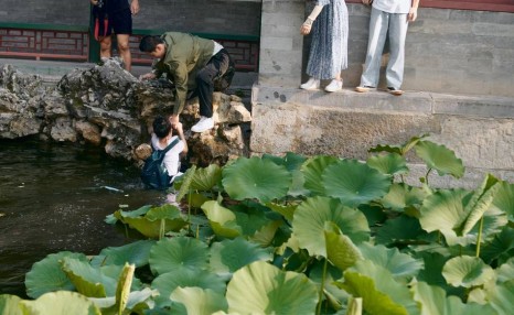 史彭元救下落水男孩